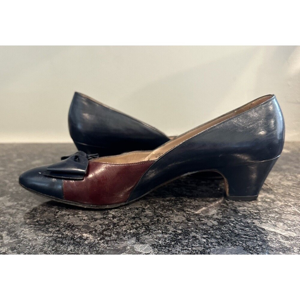 Salvatore Ferragamo Vintage Pump Iconic Bow Navy & Maroon Size 9 AA Retro 90’s